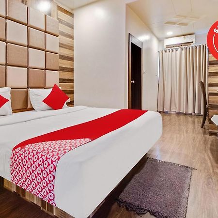 Oyo 47777 Hotel Laxminarayan Aurangábád Kültér fotó