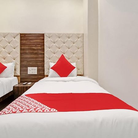 Oyo 47777 Hotel Laxminarayan Aurangábád Kültér fotó