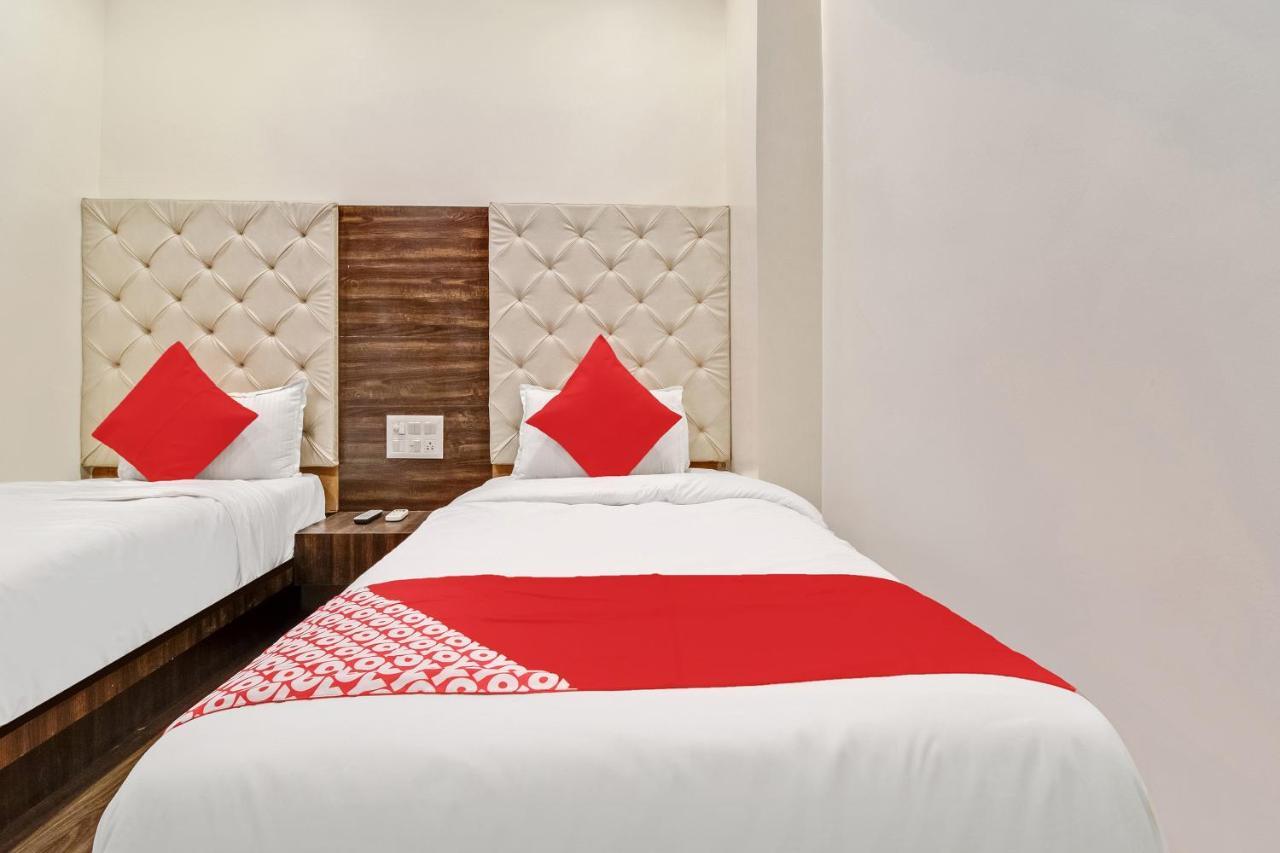 Oyo 47777 Hotel Laxminarayan Aurangábád Kültér fotó