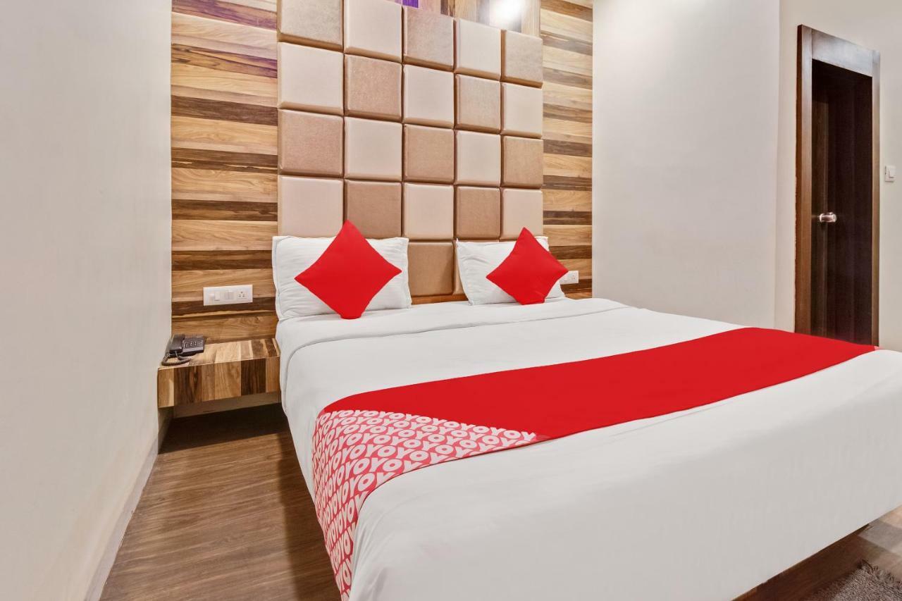 Oyo 47777 Hotel Laxminarayan Aurangábád Kültér fotó