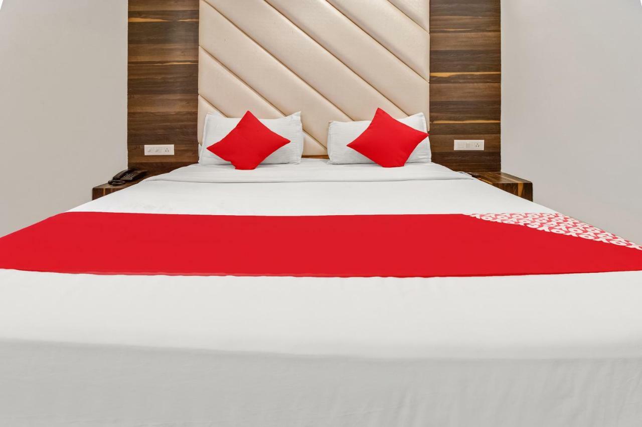 Oyo 47777 Hotel Laxminarayan Aurangábád Kültér fotó