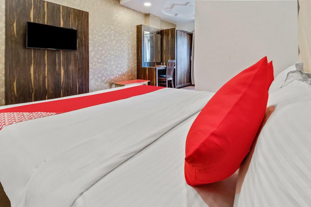 Oyo 47777 Hotel Laxminarayan Aurangábád Kültér fotó